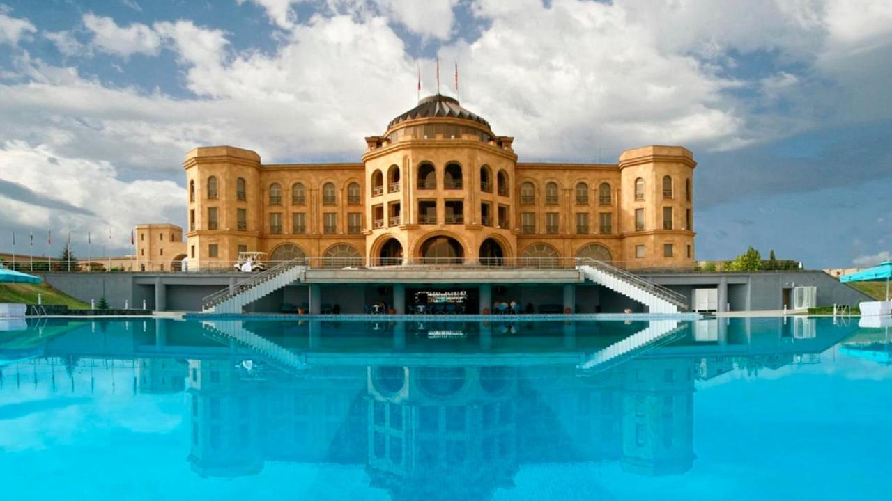 Latar Hotel Yerevan Exterior photo
